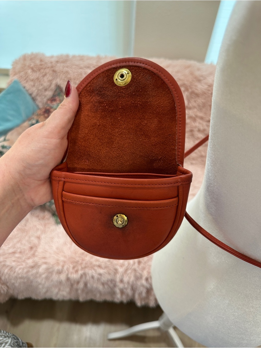Vintage Coach Orange Small Half Moon Crossbody Bag Gold Hardware Style K4G‑9826 - Picture 7 of 8